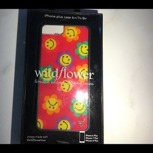Smiley flowers wildflower case for a iPhone 8+